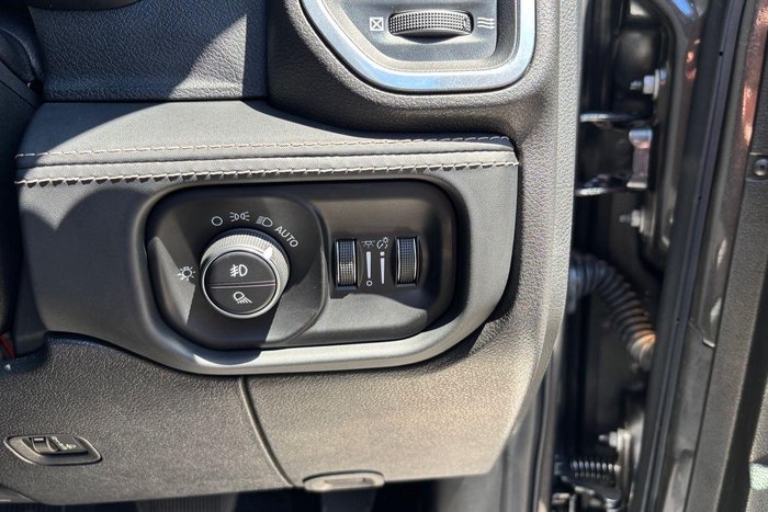 2023 RAM 2500 Laramie Rambox