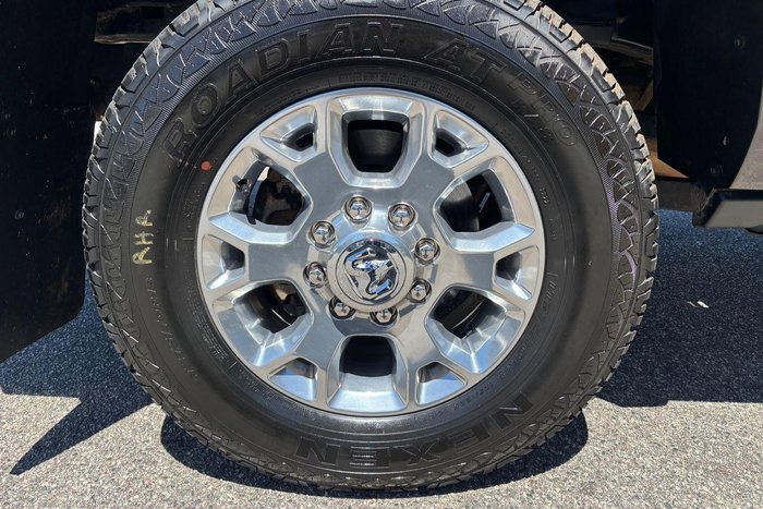 2023 RAM 2500 Laramie Rambox