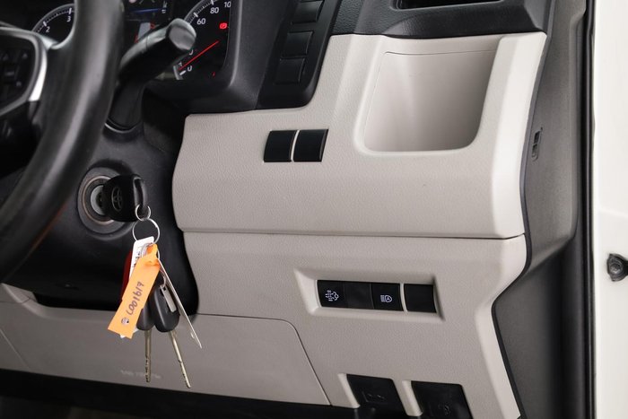 2021 Toyota Hiace Commuter
