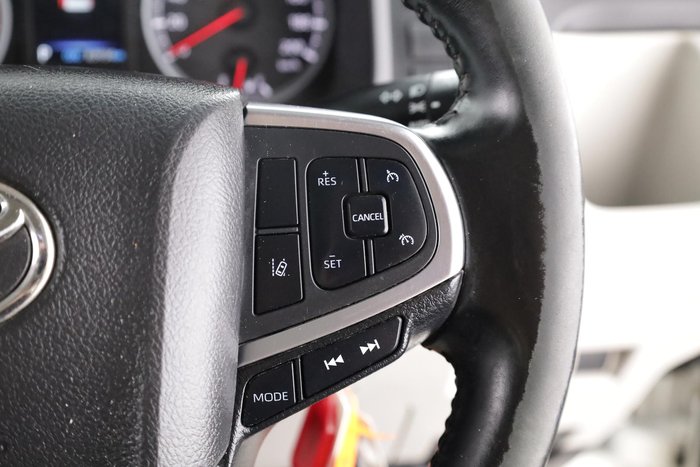 2021 Toyota Hiace Commuter