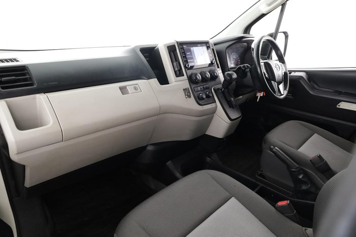 2021 Toyota Hiace Commuter