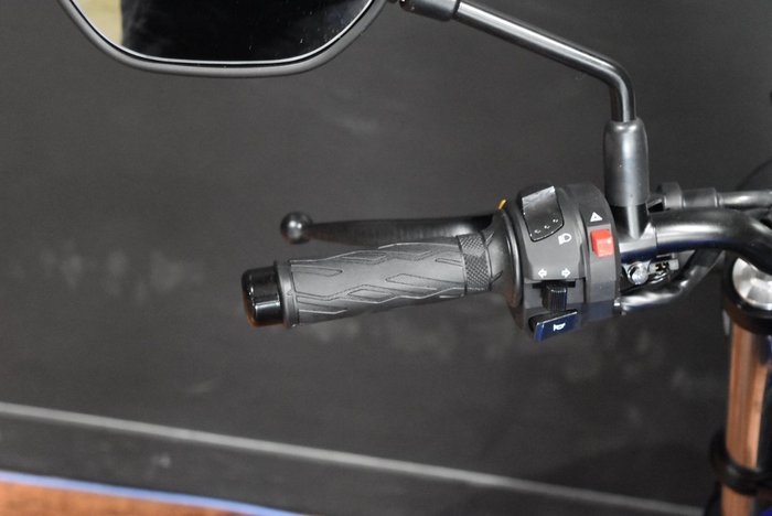 2025 Suzuki SV650 Blue