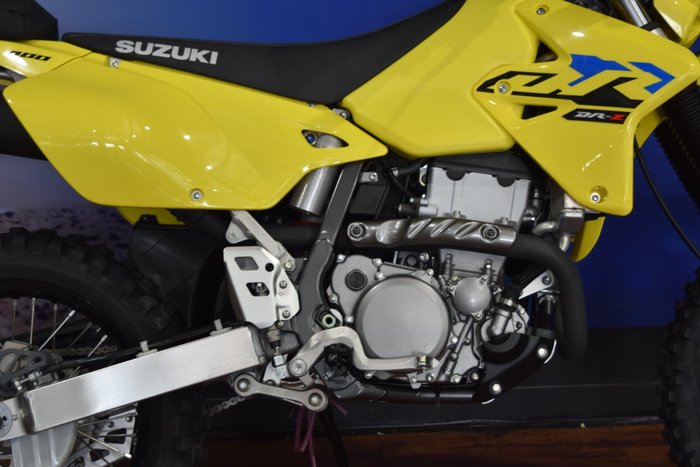 2025 Suzuki DR-Z400E Yellow