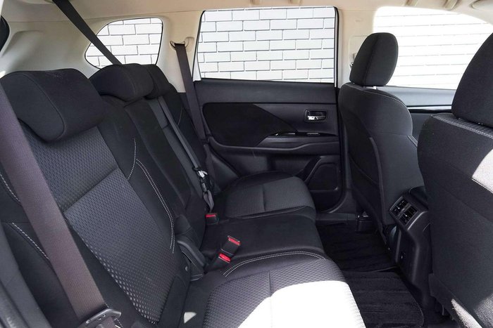 2021 Mitsubishi Outlander PHEV ES