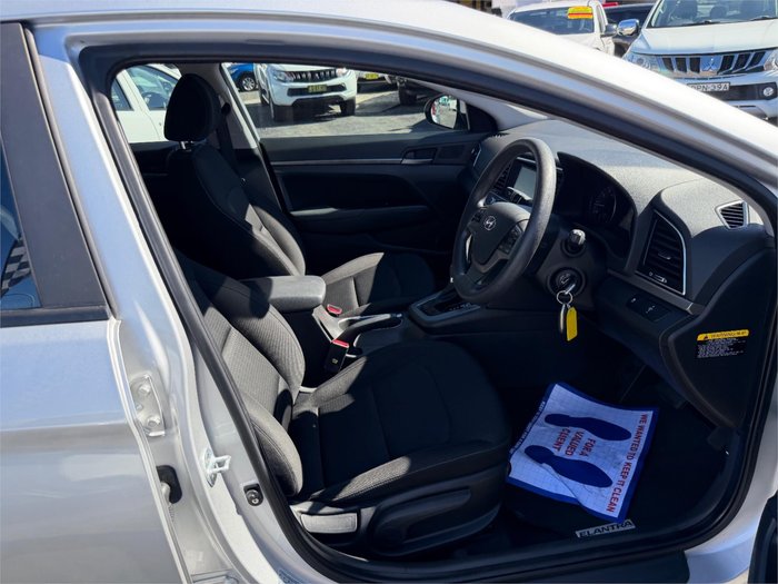 2015 HYUNDAI ELANTRA ACTIVE MD SERIES 2 (MD3) SILVER OR CHROME