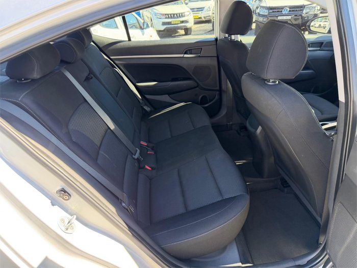 2015 HYUNDAI ELANTRA ACTIVE MD SERIES 2 (MD3) SILVER OR CHROME