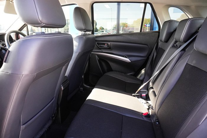 2023 Suzuki S-Cross Plus