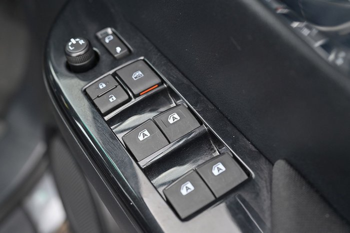 2020 Toyota Hilux SR5