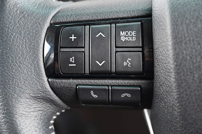 2020 Toyota Hilux SR5