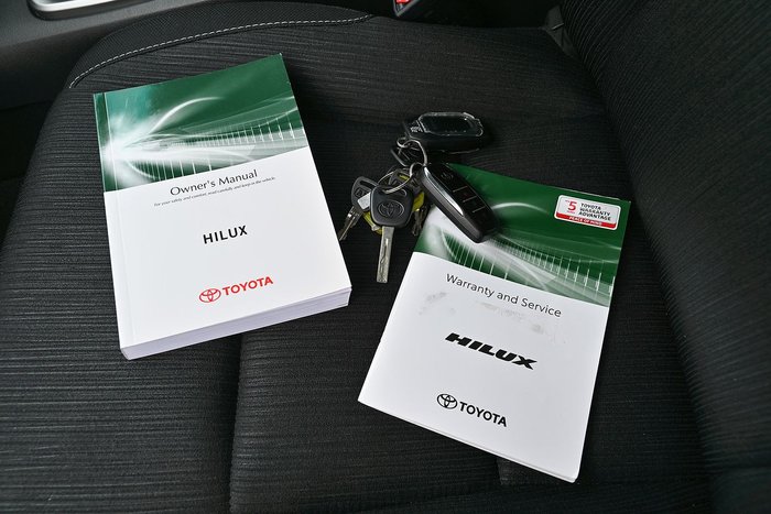 2020 Toyota Hilux SR5