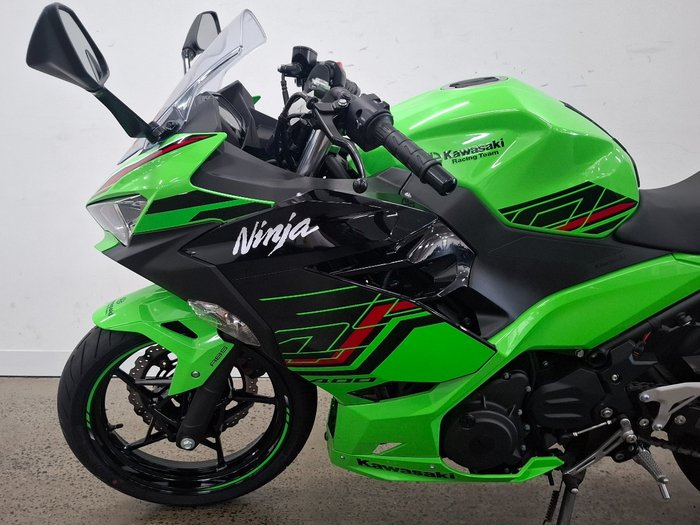 2022 Kawasaki NINJA 400 KRT INSPIRED CG Green