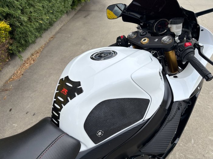 2019 Suzuki GSX-R750 White
