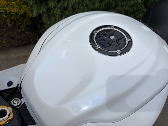 2019 Suzuki GSX-R750 White