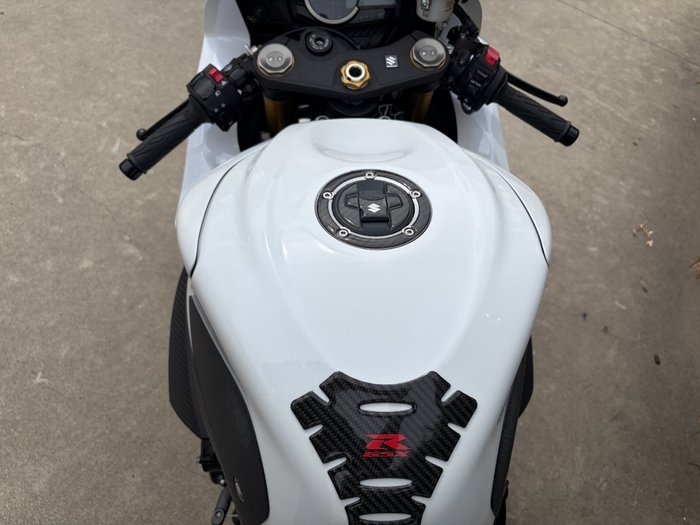 2019 Suzuki GSX-R750 White
