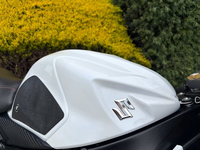 2019 Suzuki GSX-R750 White