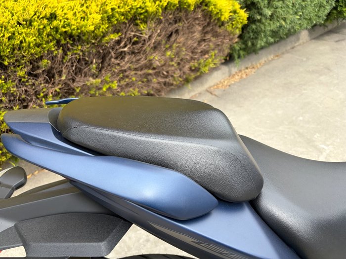 2024 Suzuki GIXXER Blue