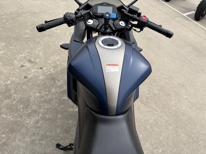 2024 Suzuki GIXXER Blue