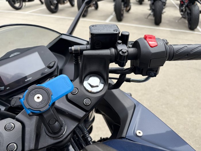 2024 Suzuki GIXXER Blue