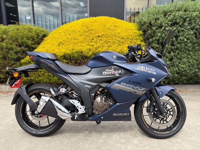 2024 Suzuki GIXXER Blue
