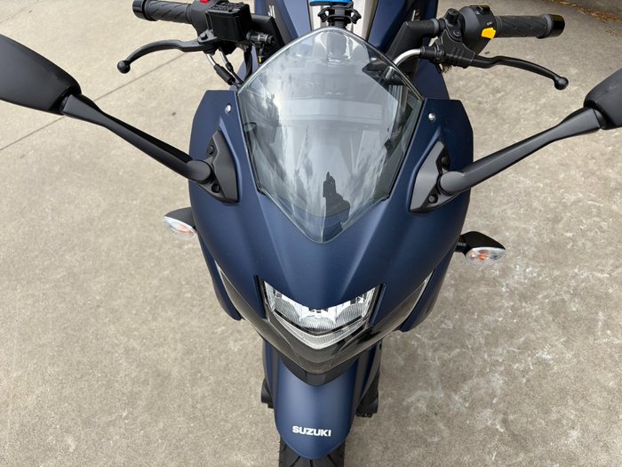 2024 Suzuki GIXXER Blue