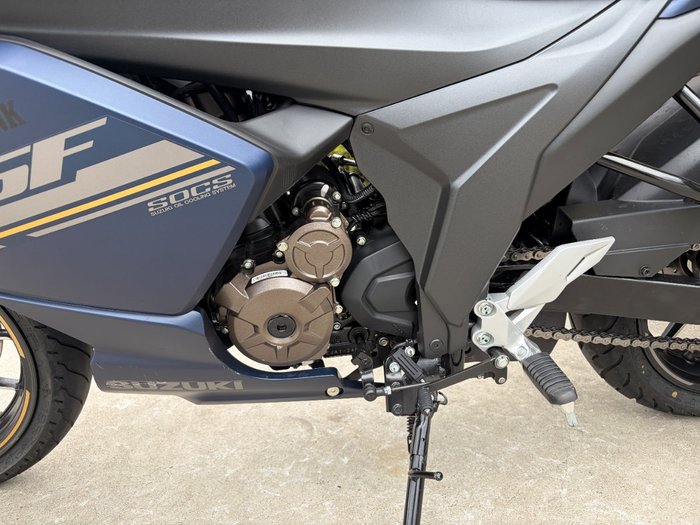 2024 Suzuki GIXXER Blue