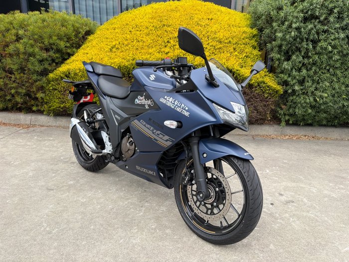 2024 Suzuki GIXXER Blue