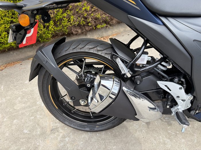 2024 Suzuki GIXXER Blue