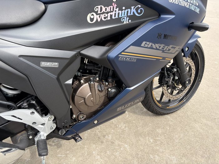 2024 Suzuki GIXXER Blue