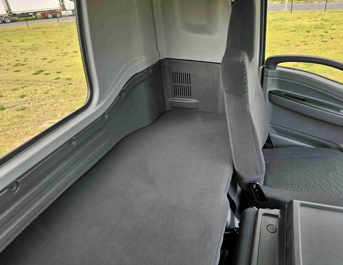 2025 Isuzu Fvr 170-300 At R47