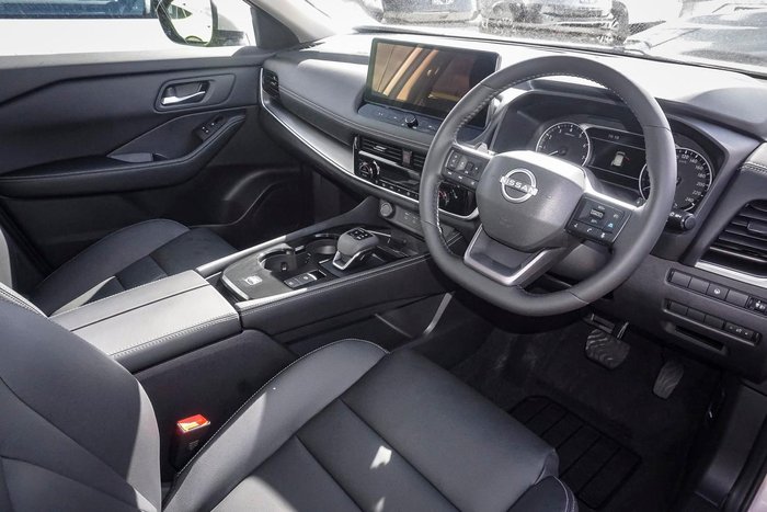 2025 Nissan X-TRAIL ST-L