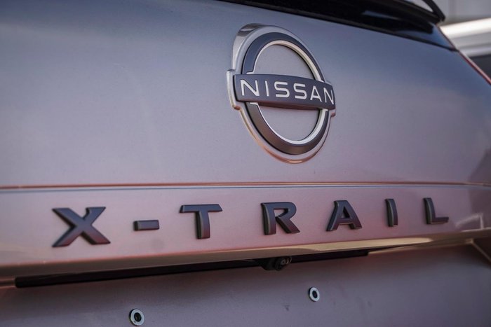 2025 Nissan X-TRAIL ST-L