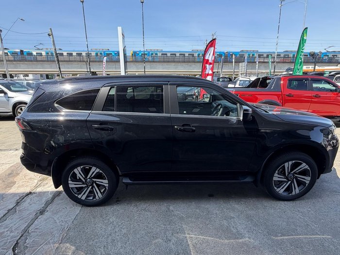 2026 Isuzu MU-X LS-T