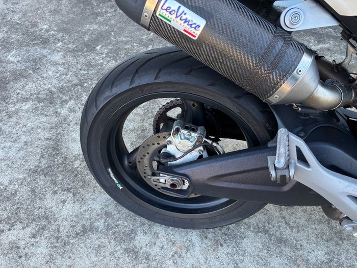 2009 DUCATI MONSTER 696 White