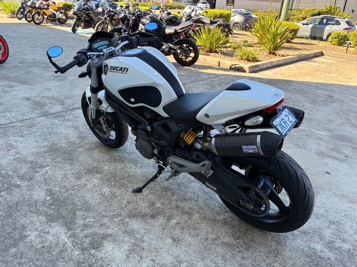 2009 DUCATI MONSTER 696 White