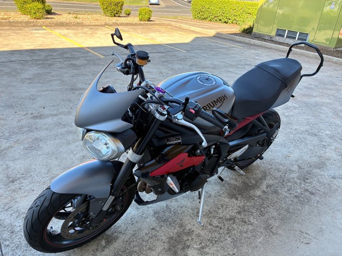 2014 Triumph STREET TRIPLE R Grey