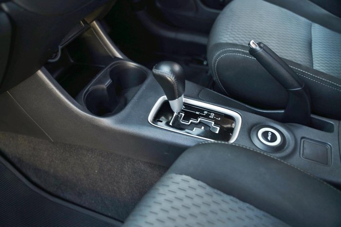 2014 Mitsubishi Outlander ES