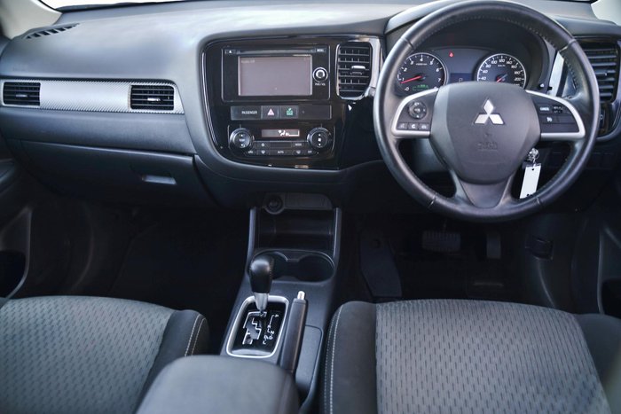 2014 Mitsubishi Outlander ES