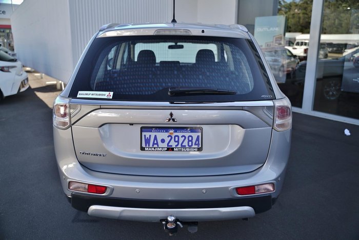 2014 Mitsubishi Outlander ES