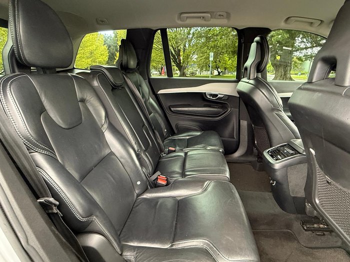 2017 Volvo XC90 T6 Inscription