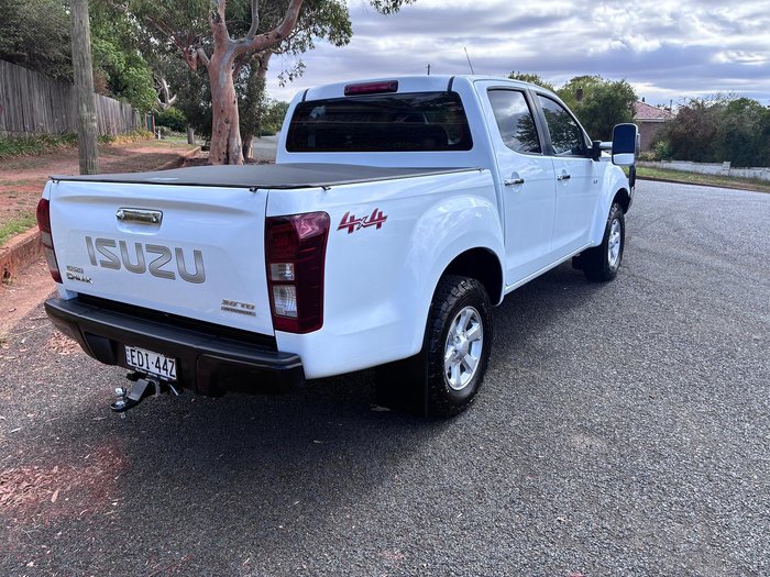 2019 Isuzu D-MAX LS-M
