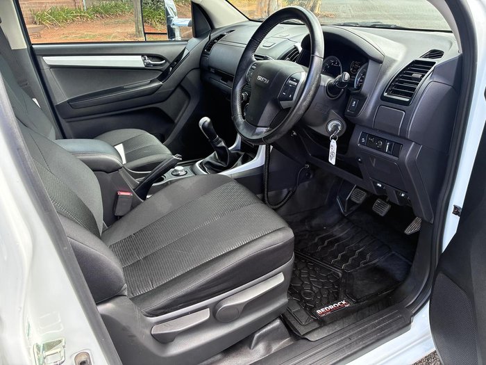 2019 Isuzu D-MAX LS-M