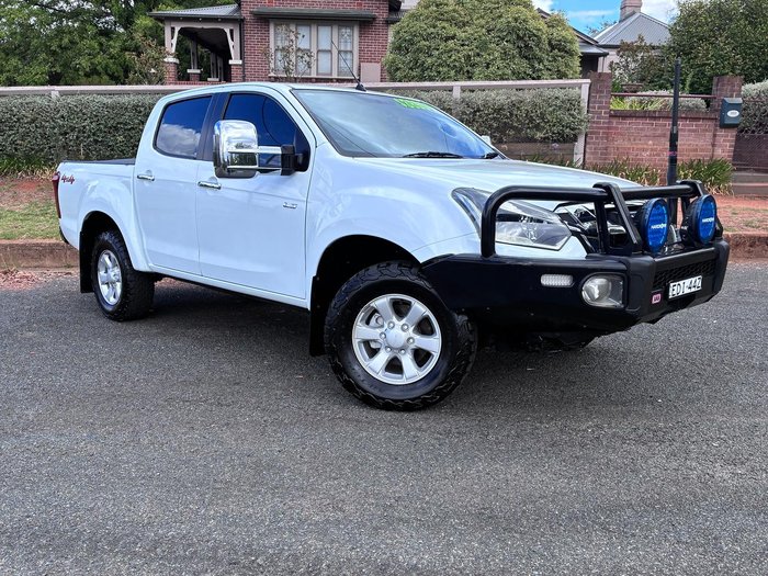 2019 Isuzu D-MAX LS-M