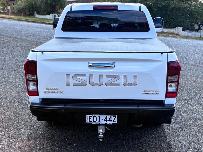 2019 Isuzu D-MAX LS-M