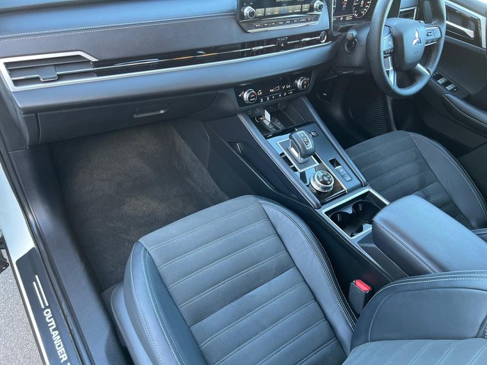 2023 Mitsubishi Outlander PHEV Aspire