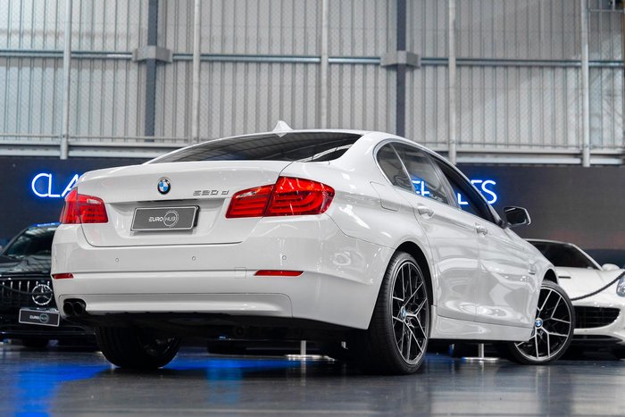 2012 BMW 5 Series 520d