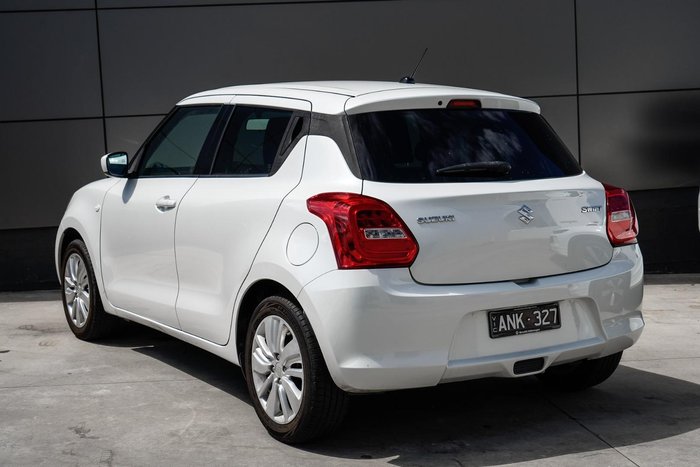 2017 Suzuki Swift GL Navigator