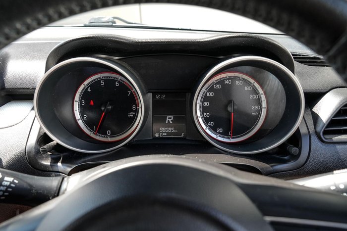 2017 Suzuki Swift GL Navigator