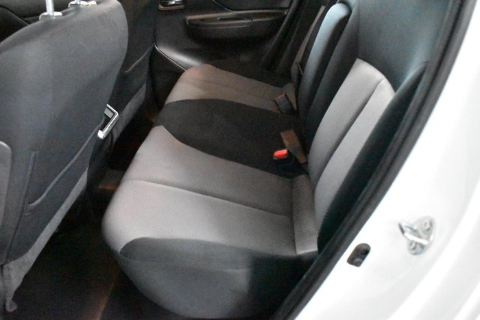 2021 Mitsubishi Triton GLX+