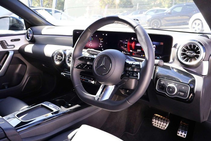 2025 Mercedes-Benz CLA-Class CLA200