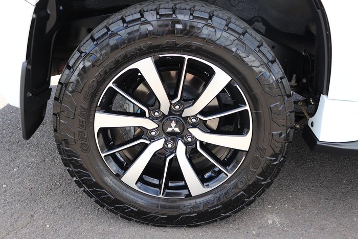 2017 Mitsubishi Pajero Sport Exceed